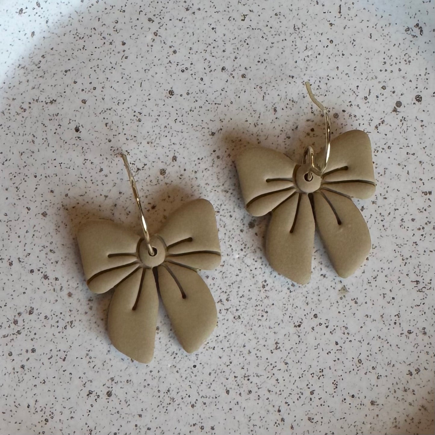 Bow Fishhook Earrings (taupe)