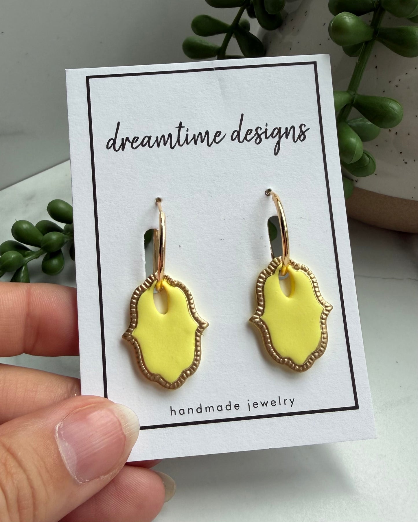 Halo Frame Hoop Earrings (yellow)