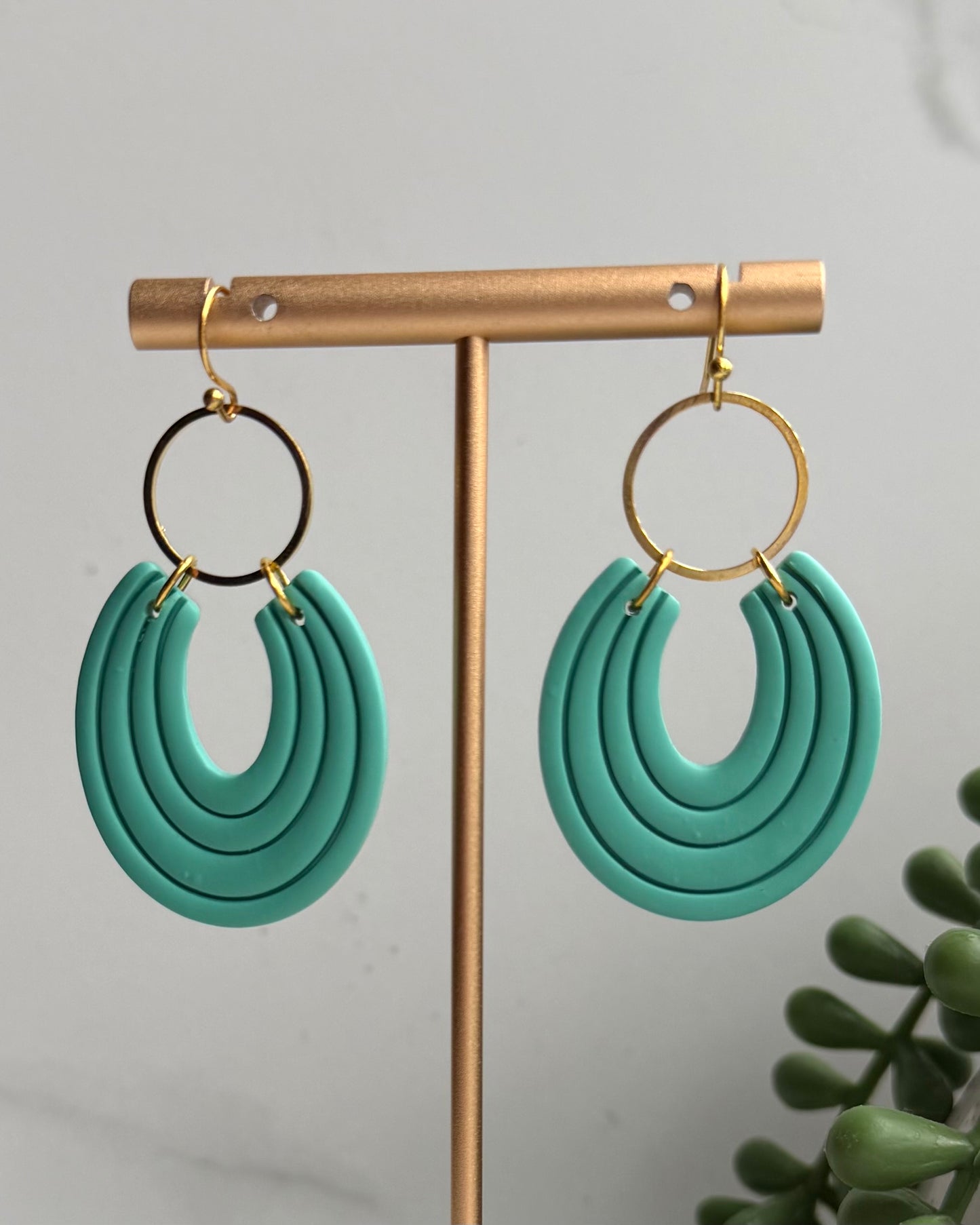 Scallop Dangle Earrings (turquoise)