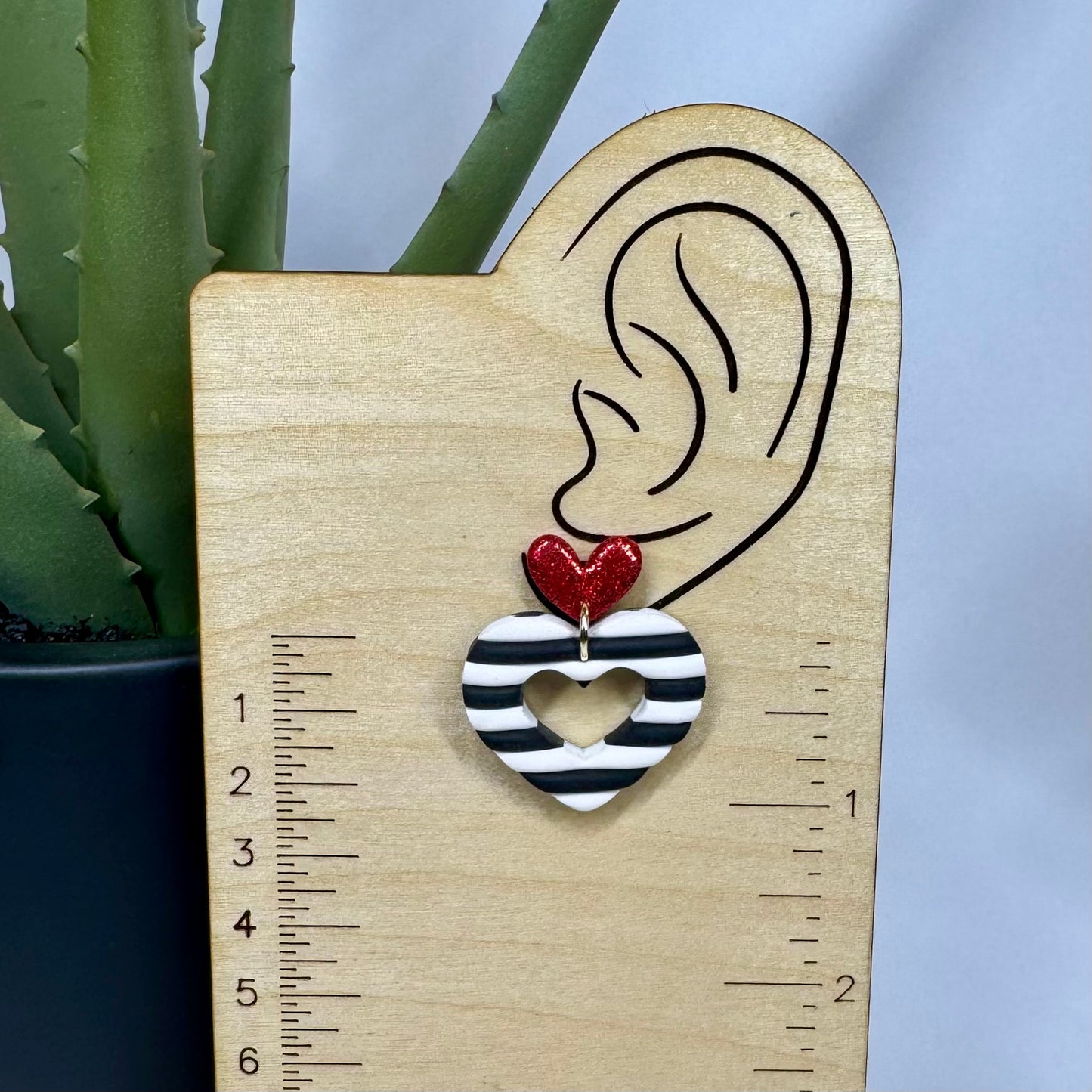 Queen of Hearts Dangle Post Earrings