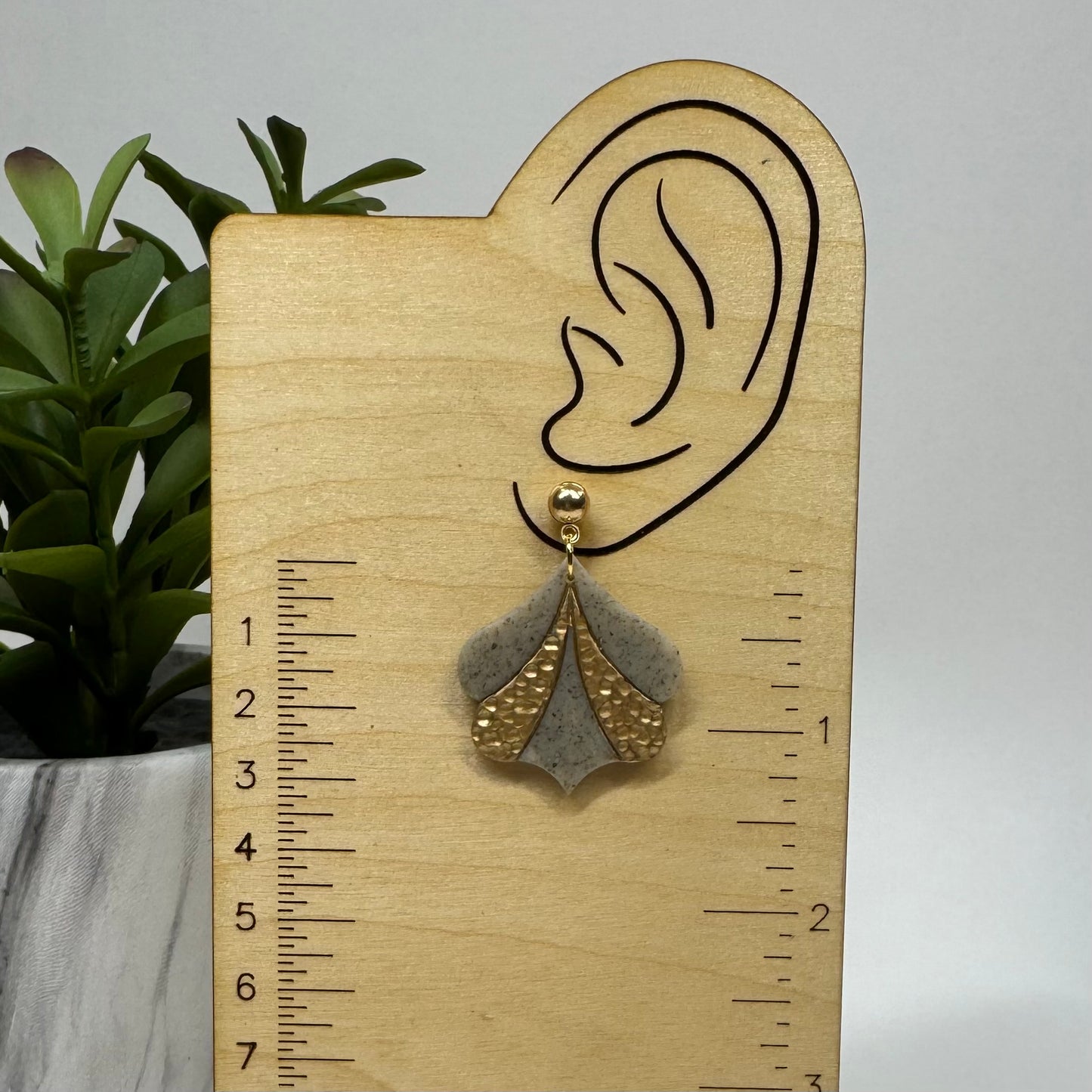Art Deco Gray Faux Hammered Gold Post Earrings