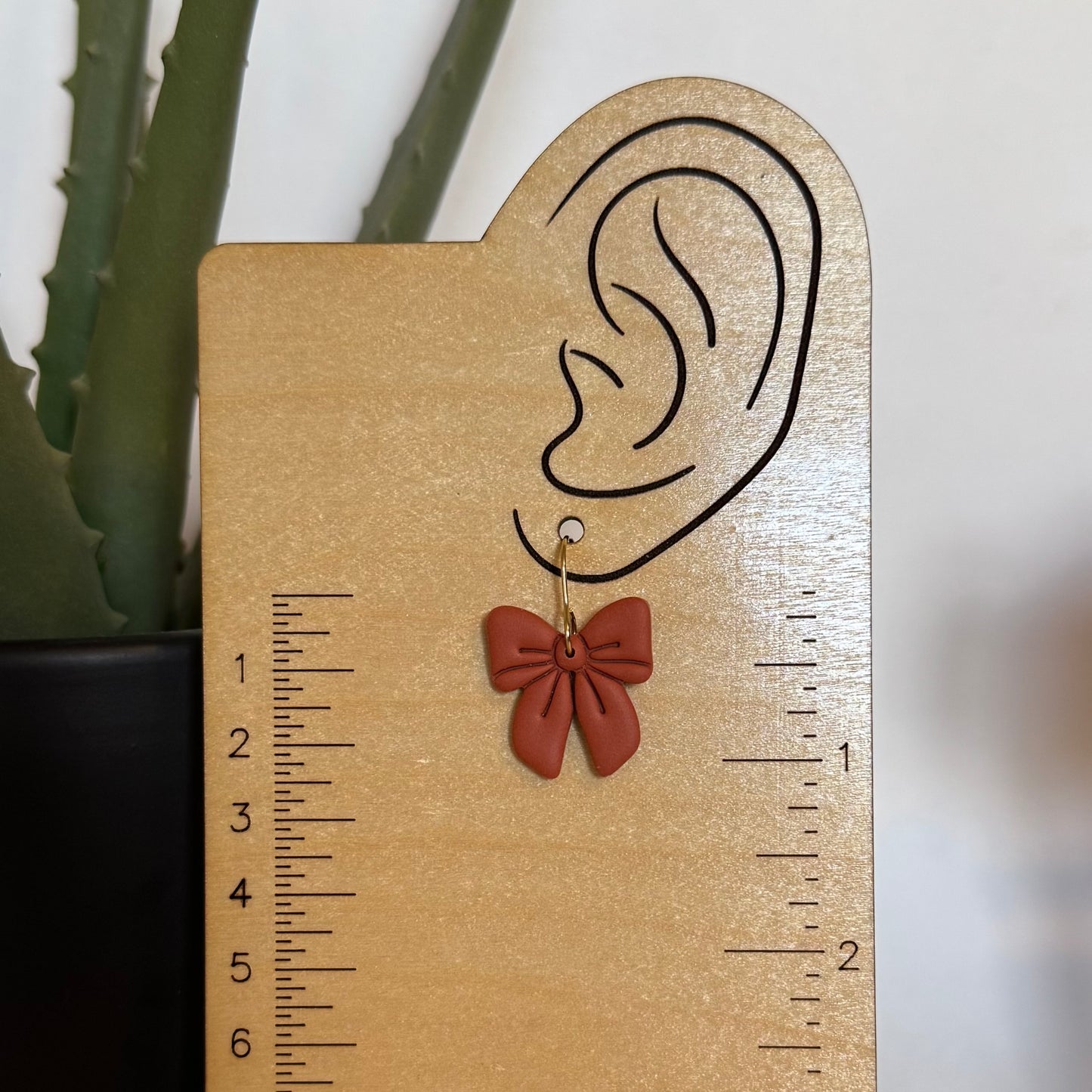Bow Fishhook Earrings (rust)