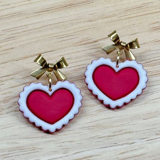 Sweetheart Ruffle Earrings (red)