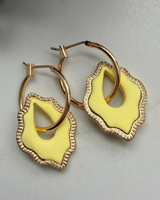 Teardrop Frame Hoop Earrings (yellow)