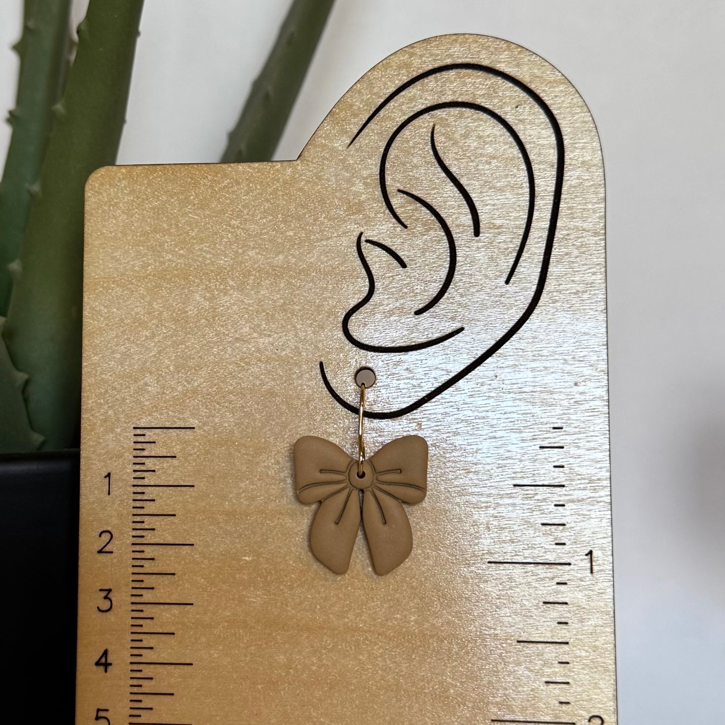Bow Fishhook Earrings (taupe)