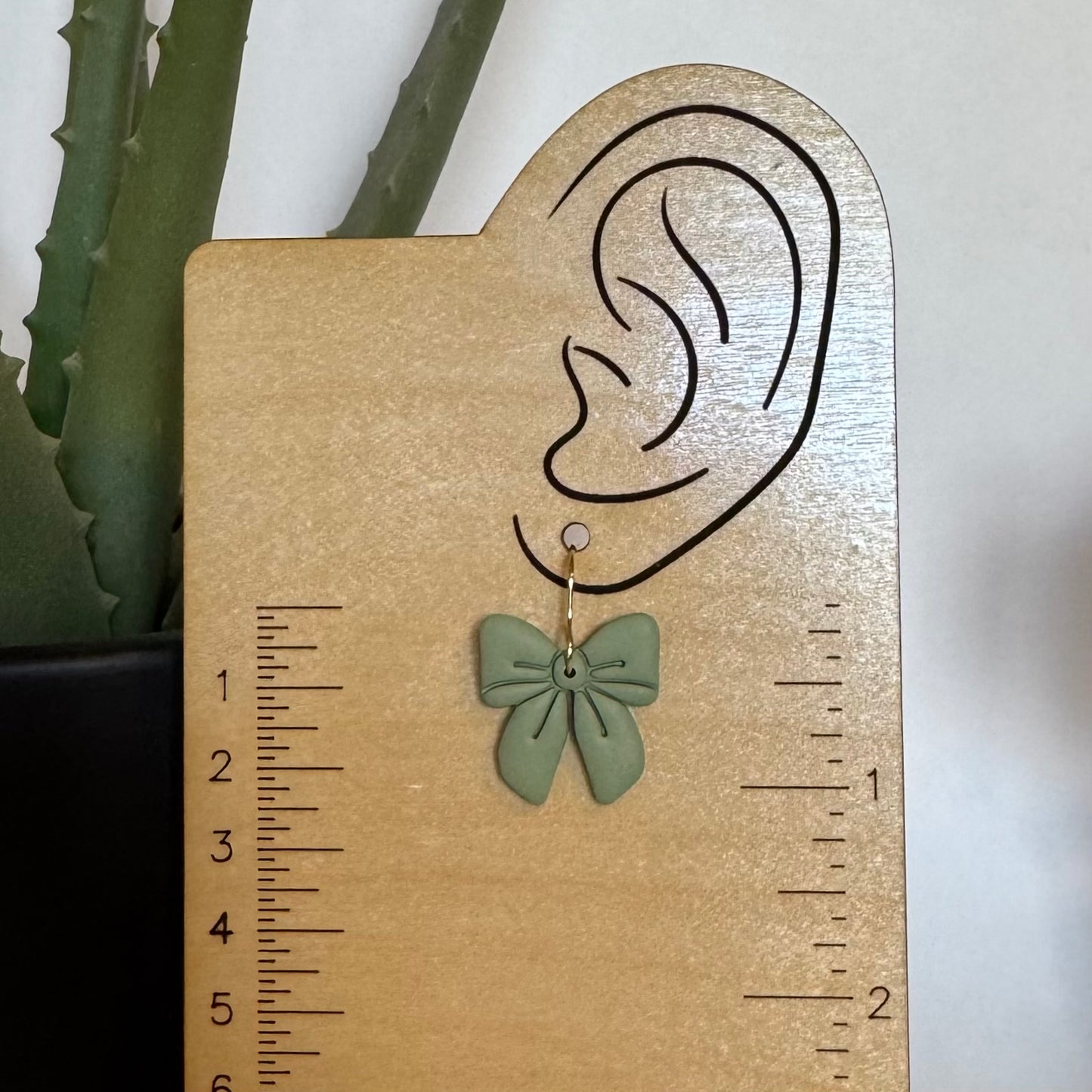 Bow Fishhook Earrings (green)