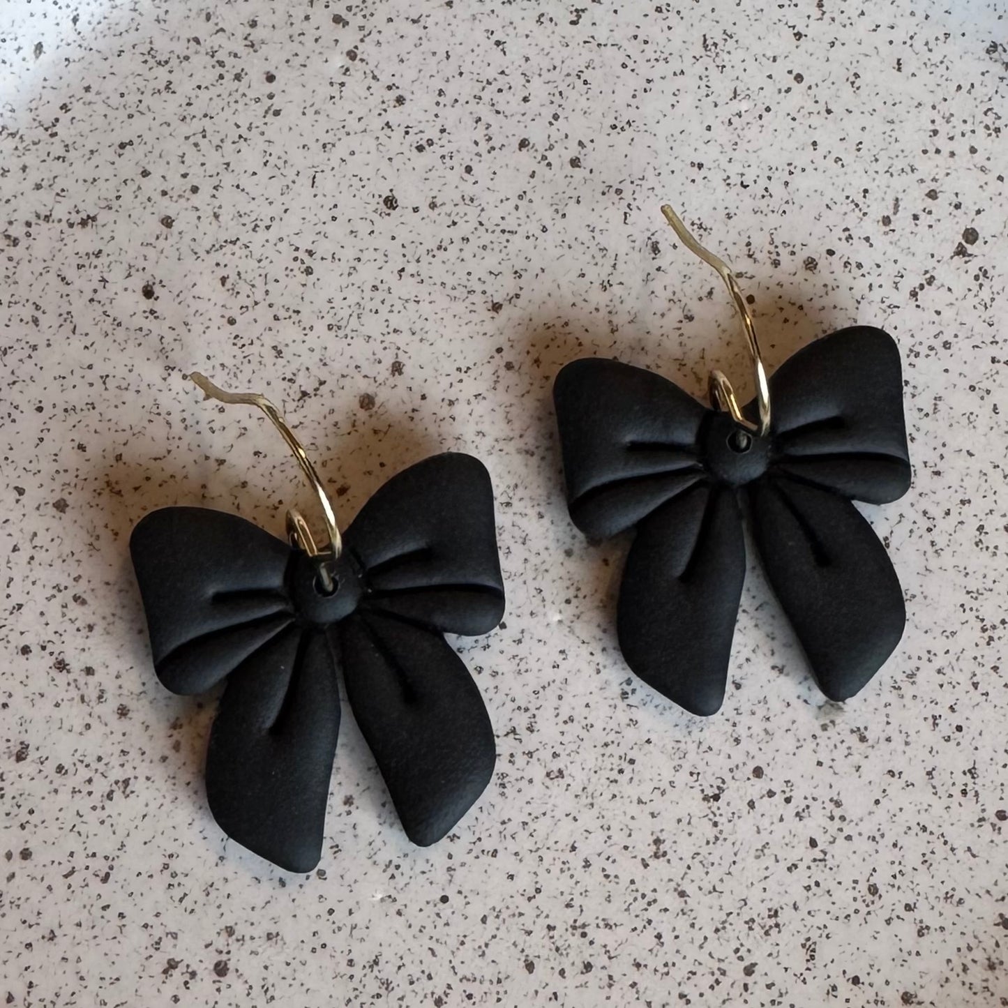 Bow Fishhook Earrings (black)