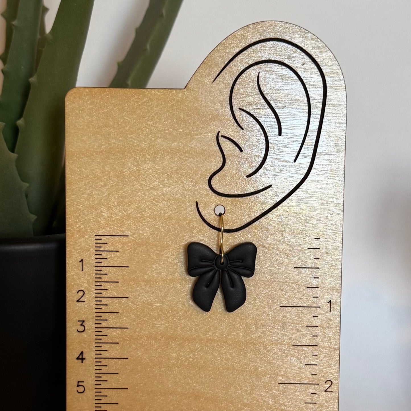 Bow Fishhook Earrings (black)