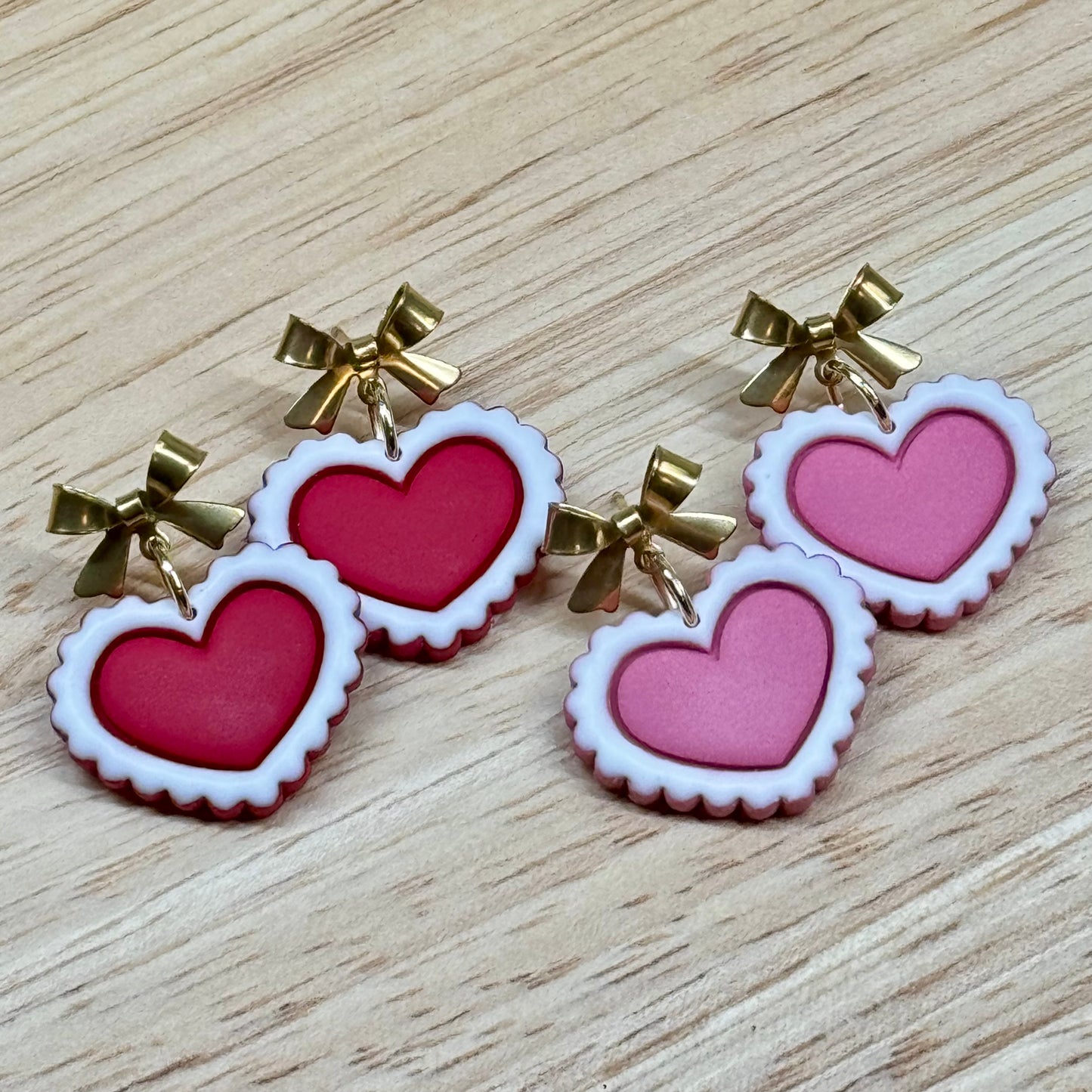 Sweetheart Ruffle Earrings (red)