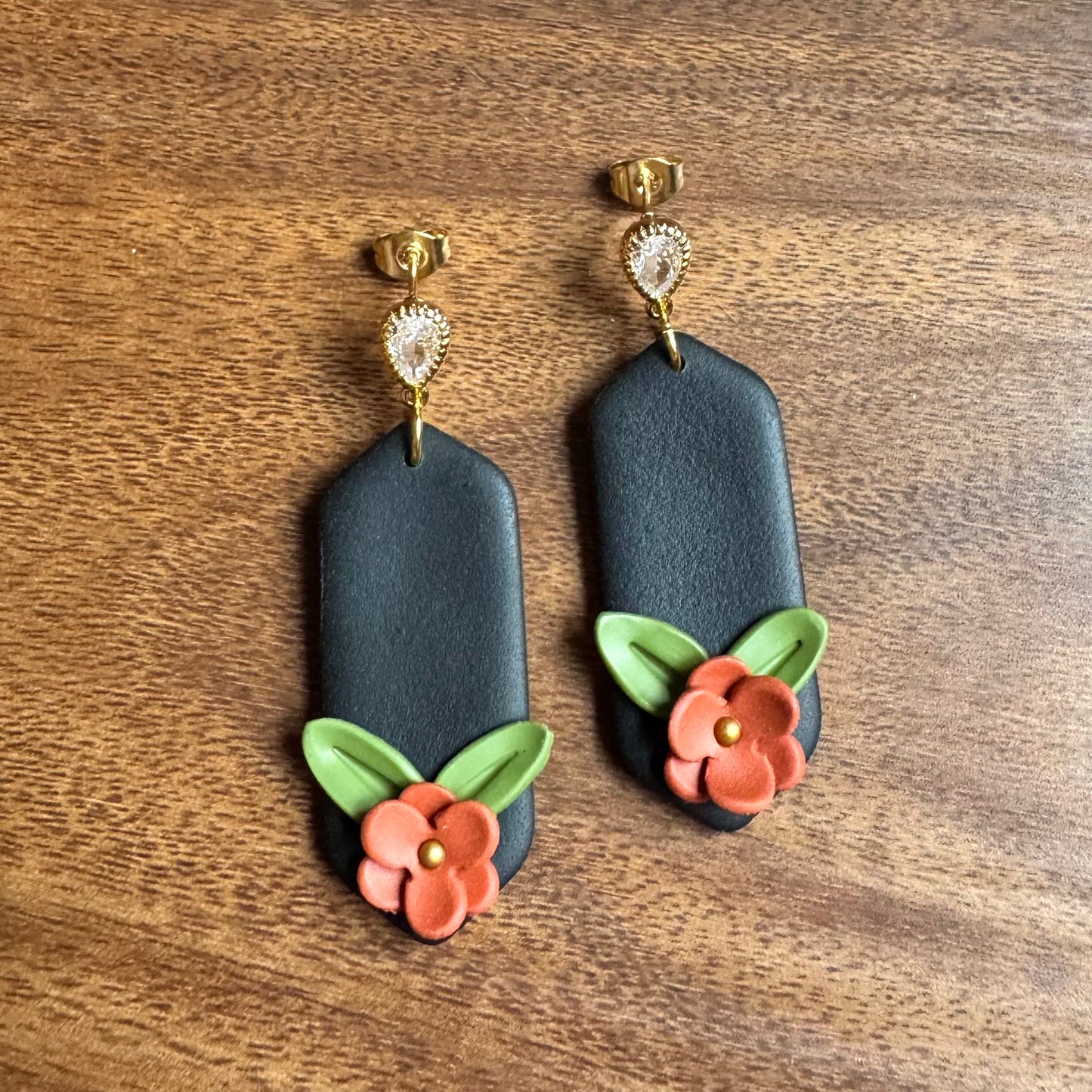Fall Floral Dangle Post (Black)