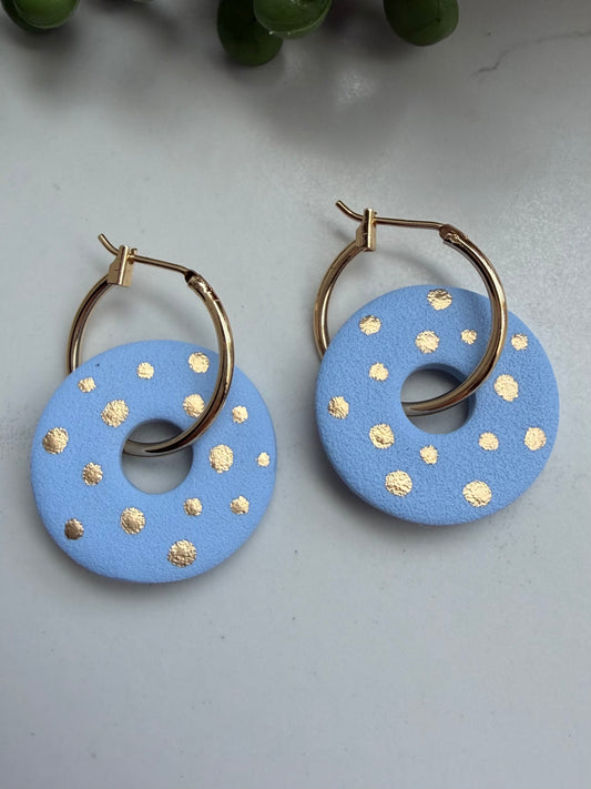 Modern Minimalist Open Circle Hoop Earrings (blue)