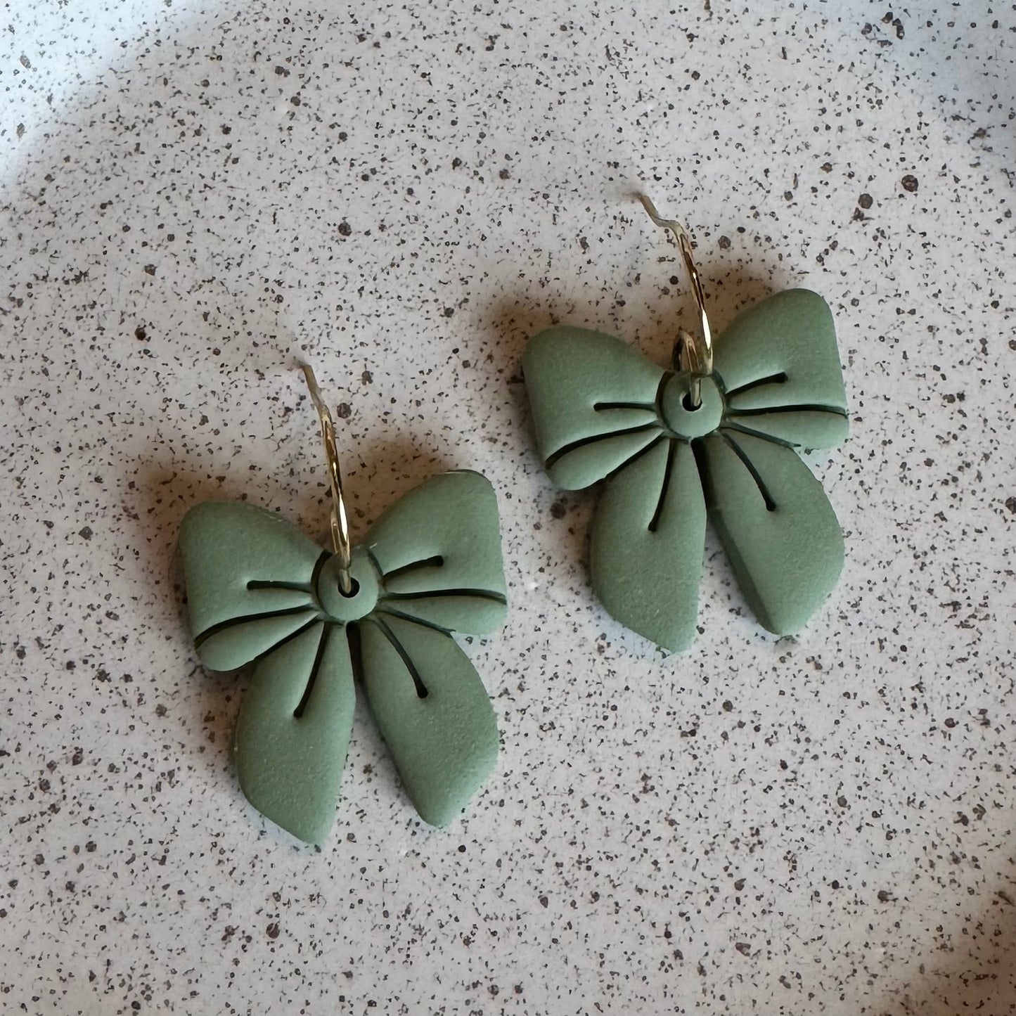 Bow Fishhook Earrings (green)