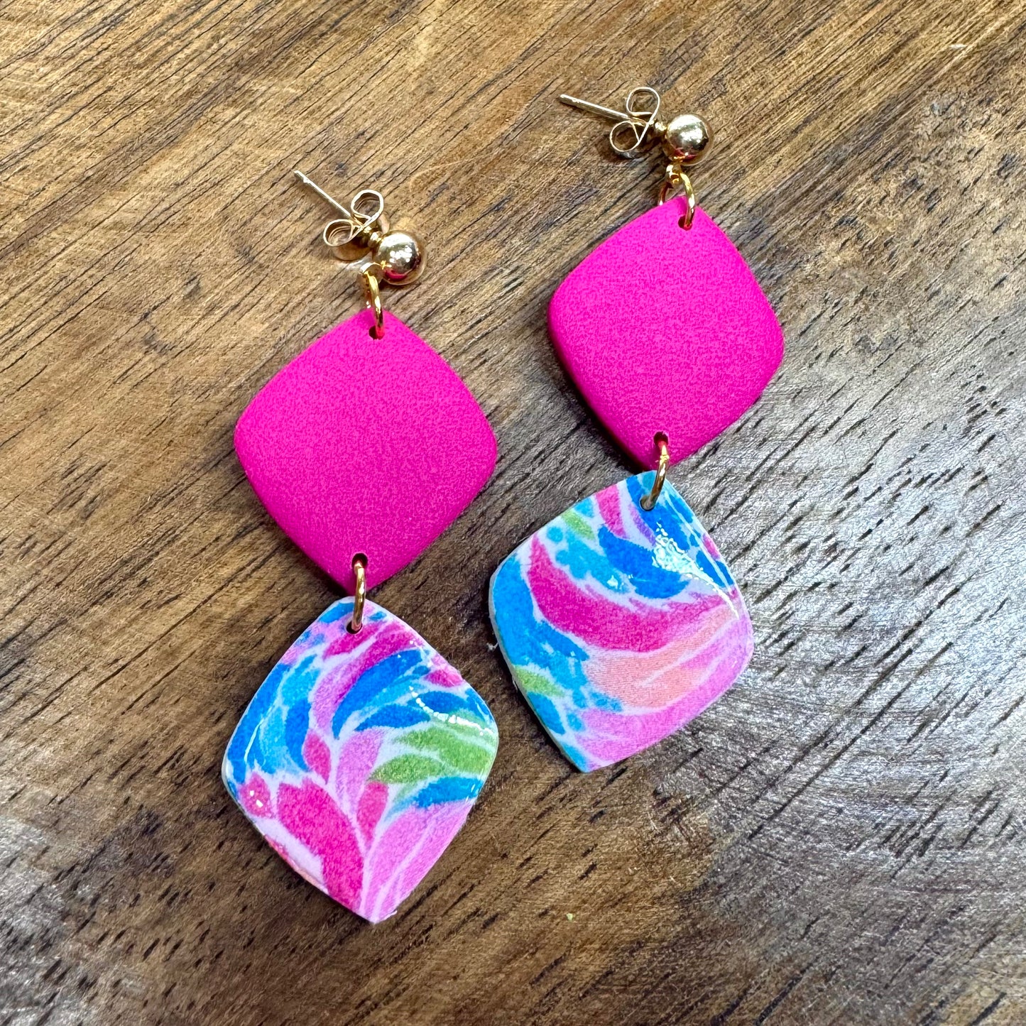 Tropical Twist Dangle Posts